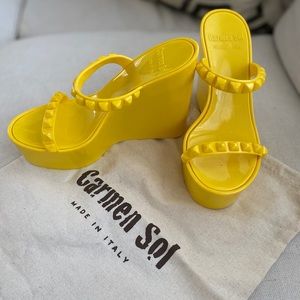 Carmen Sol Wedge Heels